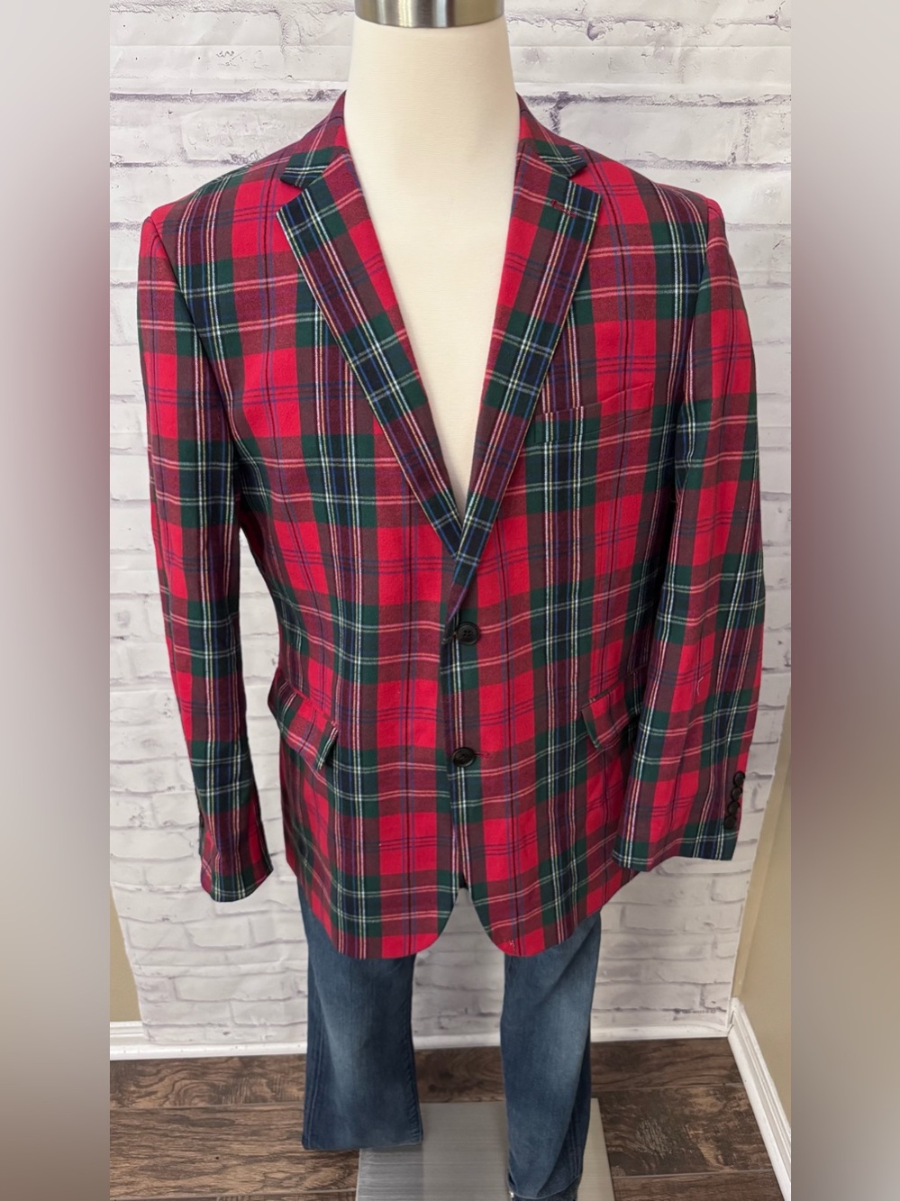 Crown & Ivy 44R Red Plaid Tartan Sport Coat Jacket Holiday Party Flannel Preppy